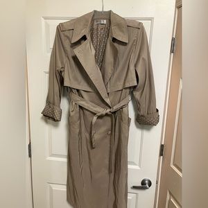 Tan Trench coat. Light weight. Size 14 like new!